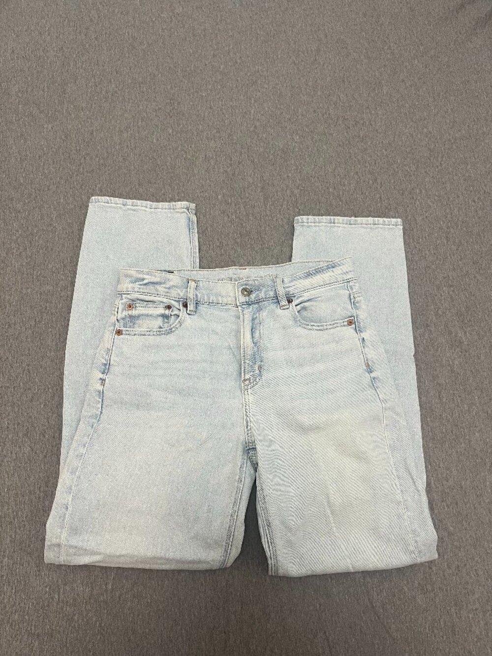 Women's American Eagle High-Rise Straight Jeans Size 4